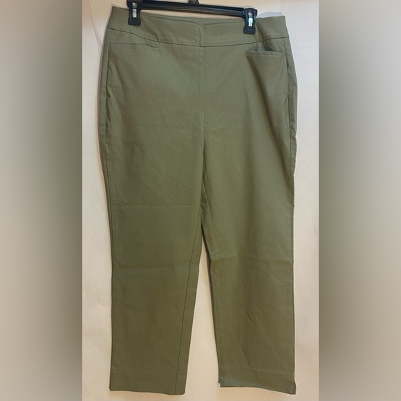 Chico’s Woman’s Tan Crop Pants Size 10 - Inseam 24” - Picture 1 of 5
